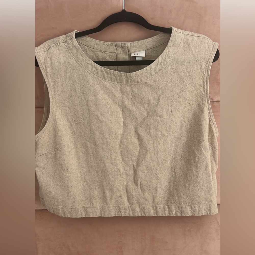 A new day linen Crop Tank Top button down back